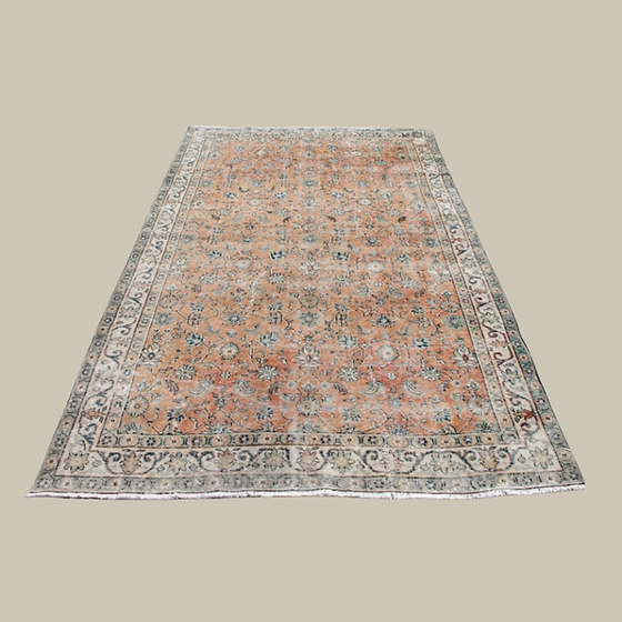 Vintage Turkish Rug 5’ x  9’