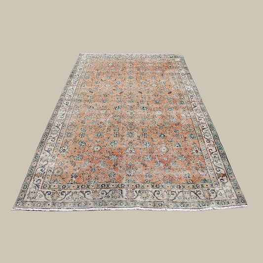 Vintage Turkish Rug 5’ x  9’