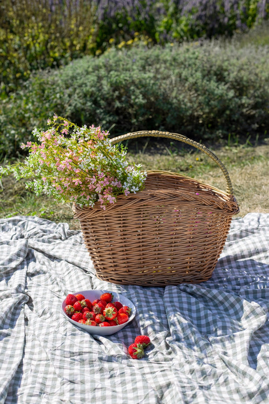 Oval Willow Basket with Handle