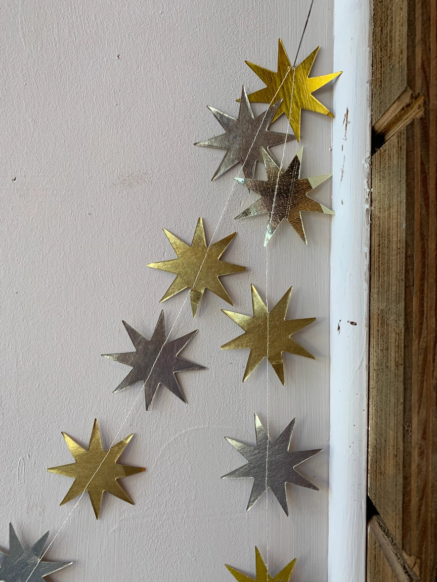 Vintage Inspired Starburst Garland