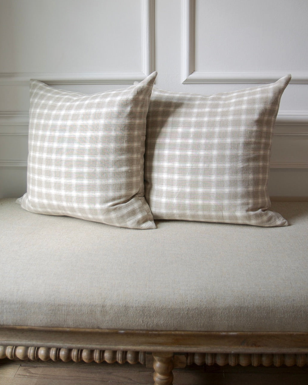 22" Plaid Linen Pillow